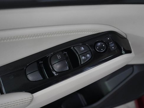 Used 2023 Nissan Altima 2.5 SV w/ SV Premium Package AWD/4WD image 18