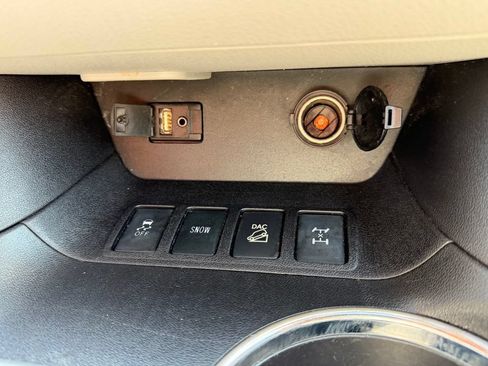 Used 2016 Toyota Highlander Limited Platinum AWD/4WD image 31