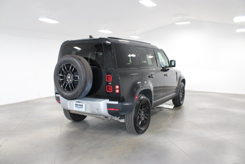 Used 2025 Land Rover Defender 110 S AWD/4WD image 9