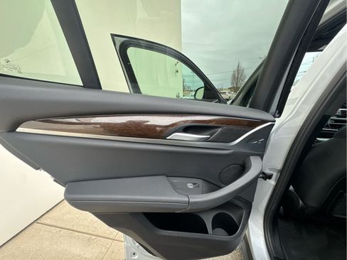 Used 2021 BMW X3 xDrive30e w/ Premium Package AWD/4WD image 16