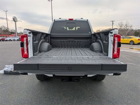 New 2026 Ford F350 Lariat w/ Black Appearance Package image 33