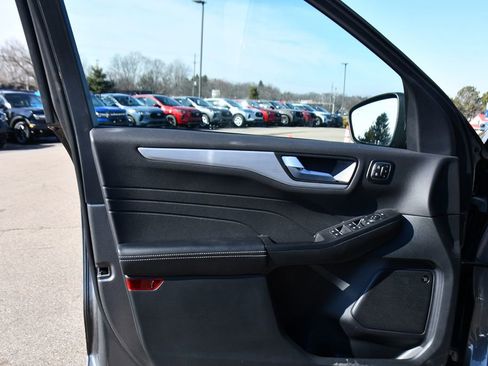 Used 2025 Ford Escape Base w/ PHEV Premium Package image 20