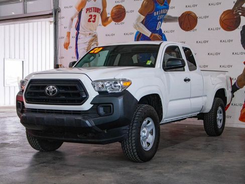 Used 2020 Toyota Tacoma SR RWD image 18