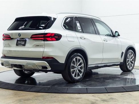New 2026 BMW X5 xDrive50e image 14