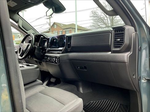 Used 2025 Chevrolet Silverado 1500 LT AWD/4WD image 14