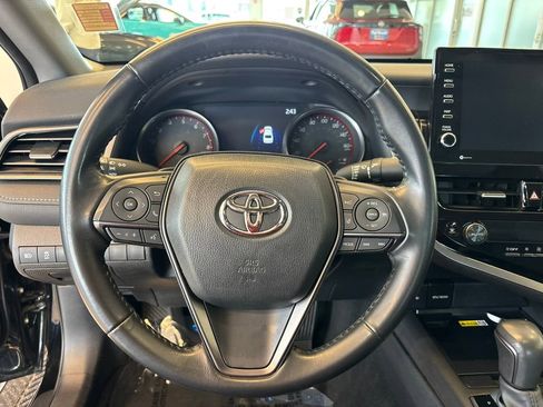 Used 2023 Toyota Camry XSE image 17