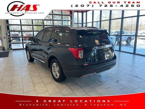Used 2022 Ford Explorer XLT w/ Equipment Group 202A image 3
