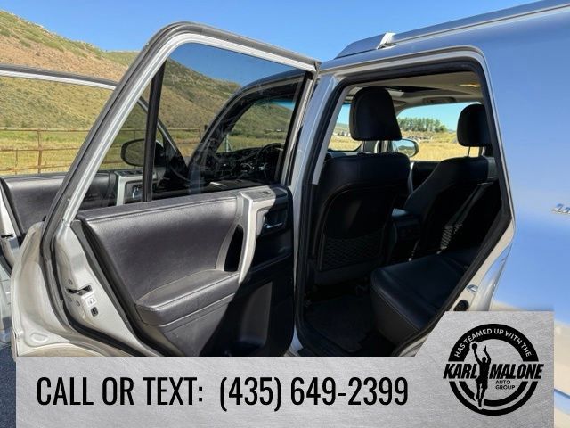 Used 2016 Toyota 4Runner Limited AWD/4WD image 26