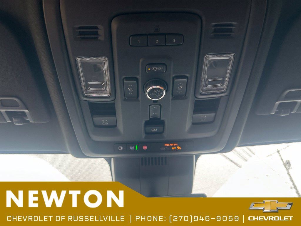 Used 2024 GMC Yukon XL Denali Ultimate AWD/4WD image 19