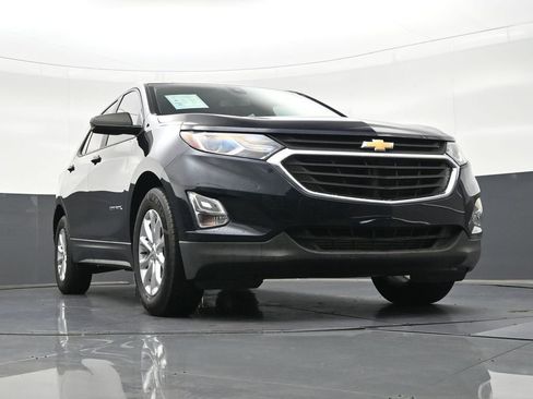 Used 2020 Chevrolet Equinox LS FWD image 29