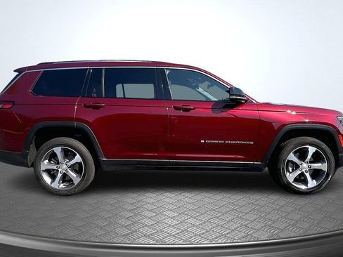 Used 2023 Jeep Grand Cherokee L Limited w/ Luxury Tech Group II RWD image 4