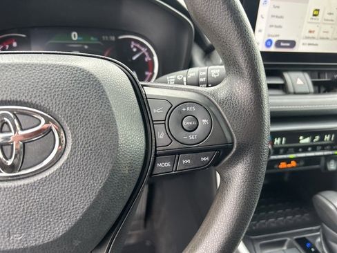 Used 2024 Toyota RAV4 XLE image 20