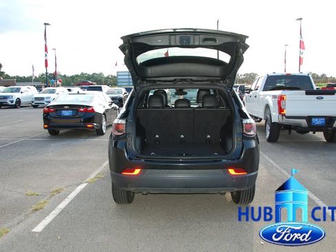 Used 2024 Jeep Compass Latitude AWD/4WD image 22
