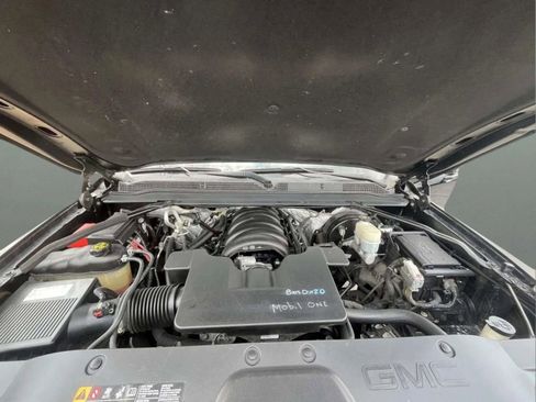 Used 2017 GMC Yukon SLT AWD/4WD image 23