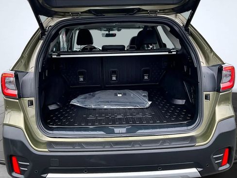 Used 2022 Subaru Outback Limited image 19