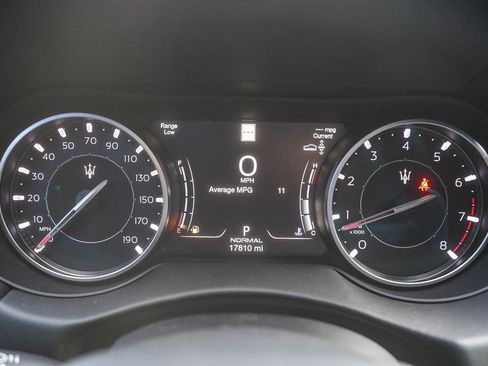 Used 2023 Maserati Levante F Tributo image 22