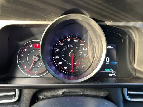 Used 2023 Hyundai Elantra SE FWD image 23