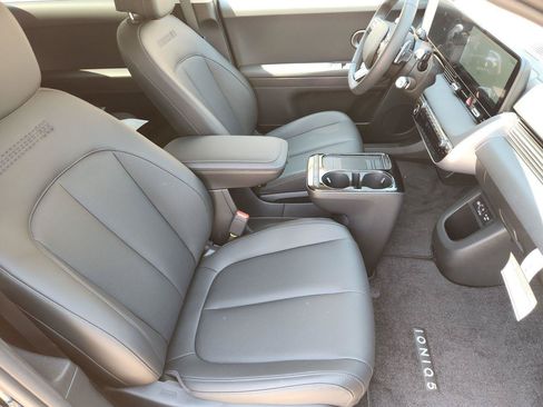 New 2026 Hyundai Ioniq 5 SEL RWD image 10
