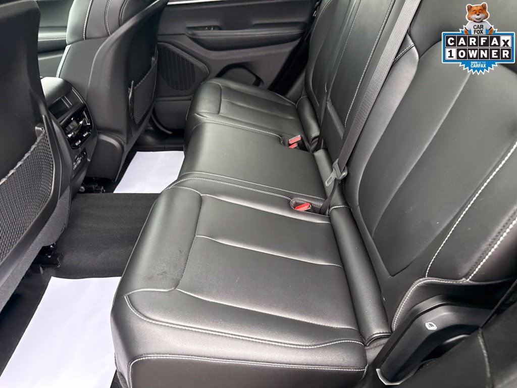 Used 2023 Jeep Grand Cherokee Limited AWD/4WD image 33