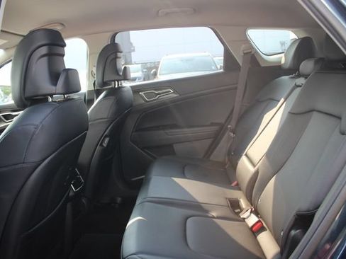 Used 2023 Kia Sportage EX AWD/4WD image 25