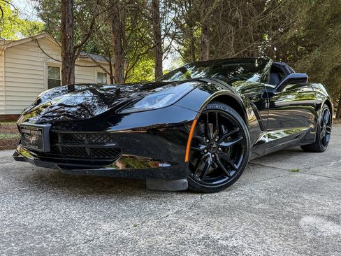 Used 2016 Chevrolet Corvette Stingray Coupe w/ Carbon Flash Badge Package RWD image 9