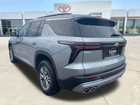 Used 2024 Chevrolet Traverse LT AWD/4WD image 3