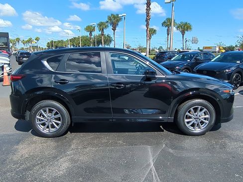 Used 2024 MAZDA CX-5 AWD 2.5 S w/ Preferred Package image 3