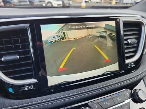 New 2026 Chrysler Pacifica Select w/ S Appearance Package image 23