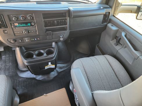 New 2025 Chevrolet Express 3500 w/ Power Convenience Package image 15