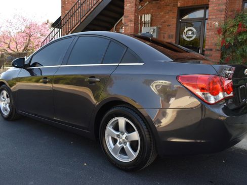 Used 2015 Chevrolet Cruze LT image 24