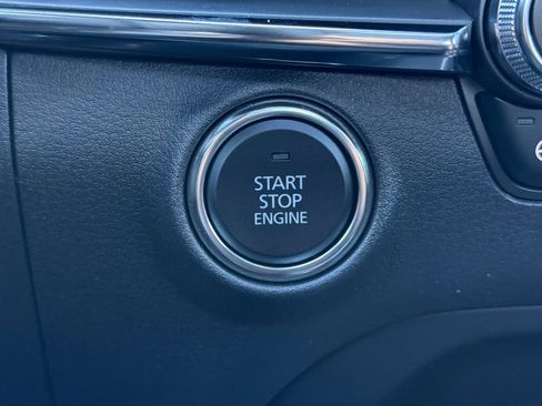 New 2026 MAZDA MAZDA3 Hatchback w/Premium Plus Pkg AWD/4WD image 25