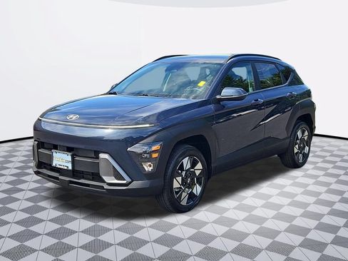 Certified 2025 Hyundai Kona SEL AWD/4WD image 2