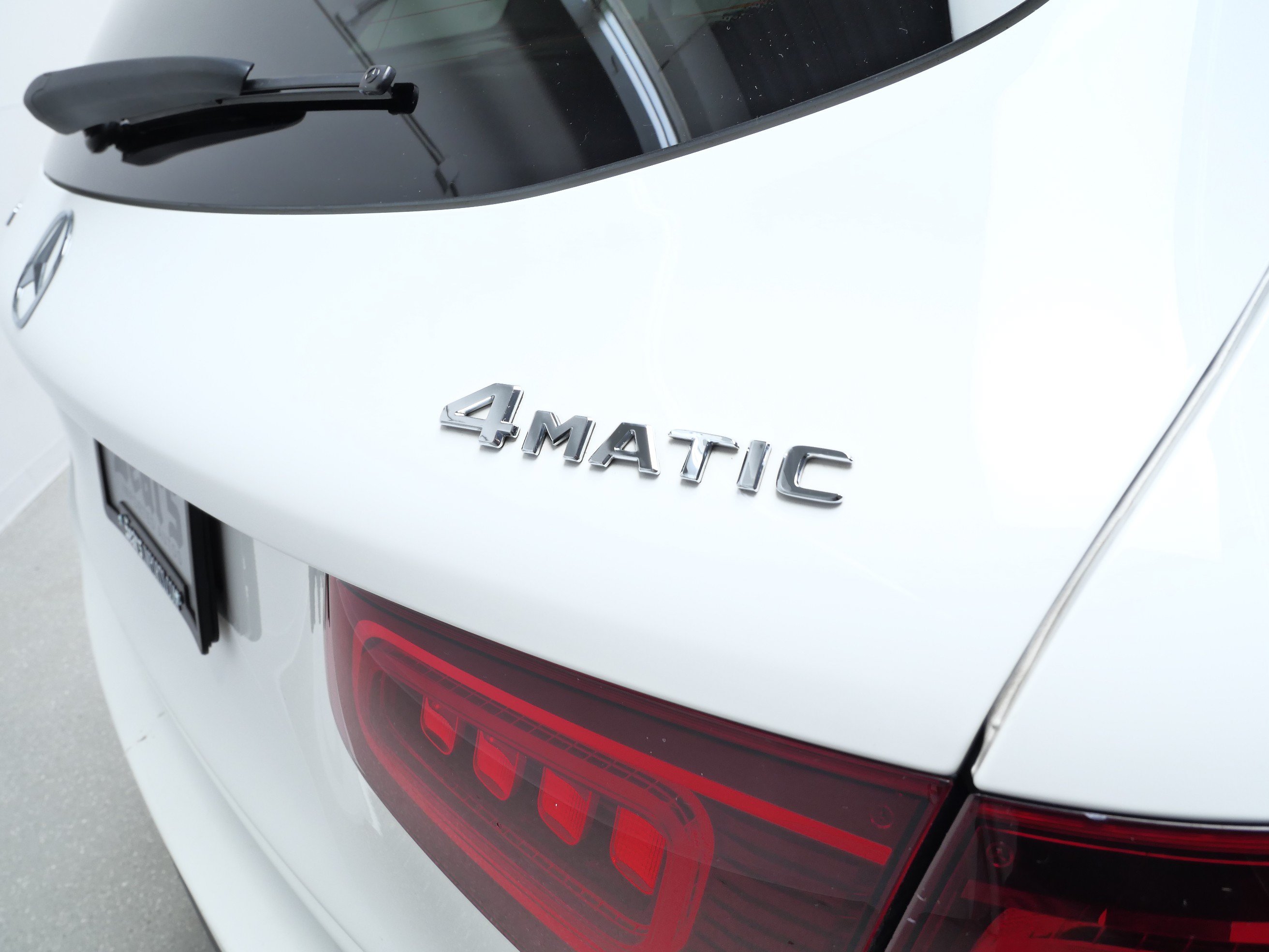 Used 2021 Mercedes-Benz GLC 300 4MATIC image 6