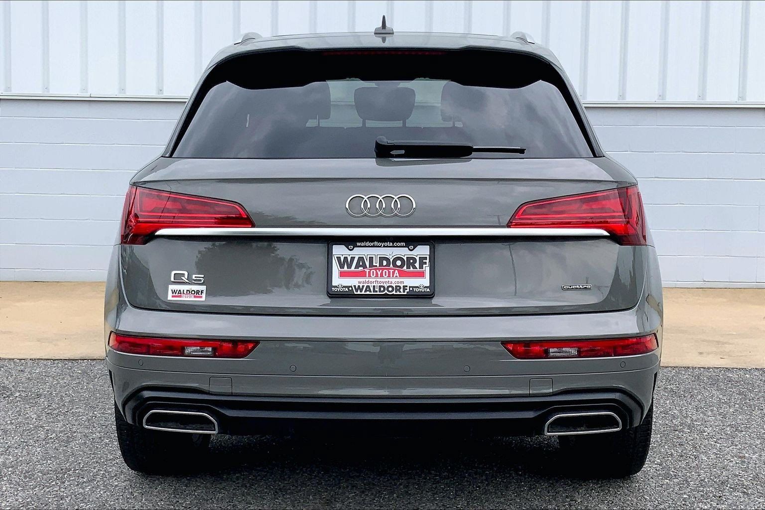 Used 2023 Audi Q5 2.0T Premium Plus w/ Premium Plus Package AWD/4WD image 5