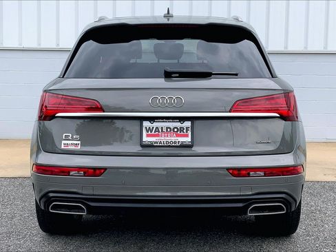 Used 2023 Audi Q5 2.0T Premium Plus w/ Premium Plus Package AWD/4WD image 5