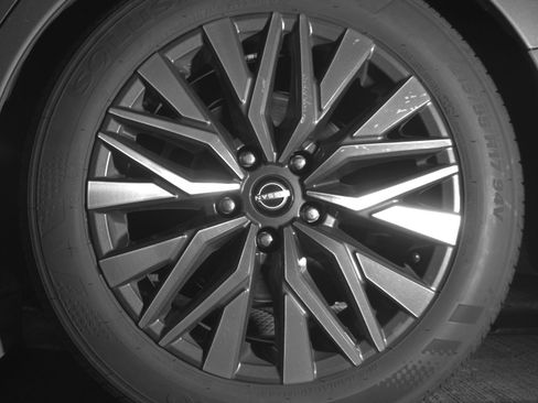 Used 2025 Nissan Altima 2.5 SV image 14