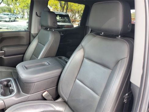 Used 2020 Chevrolet Silverado 1500 LTZ w/ LTZ Premium Package image 17