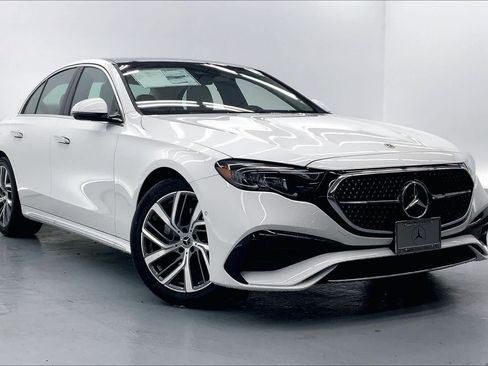 Used 2026 Mercedes-Benz E 350 Sedan image 4