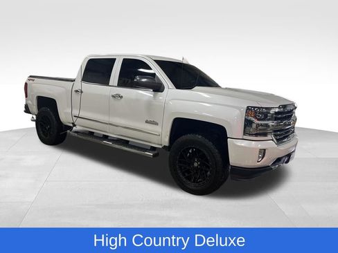 Used 2018 Chevrolet Silverado 1500 High Country image 9