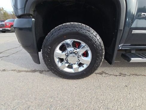 Used 2017 GMC Sierra 3500 Denali w/ Duramax Plus Package image 34