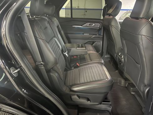 Used 2025 Ford Explorer ST-Line w/ Premium Package AWD/4WD image 18