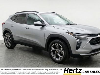 Used 2025 Chevrolet Trax LT