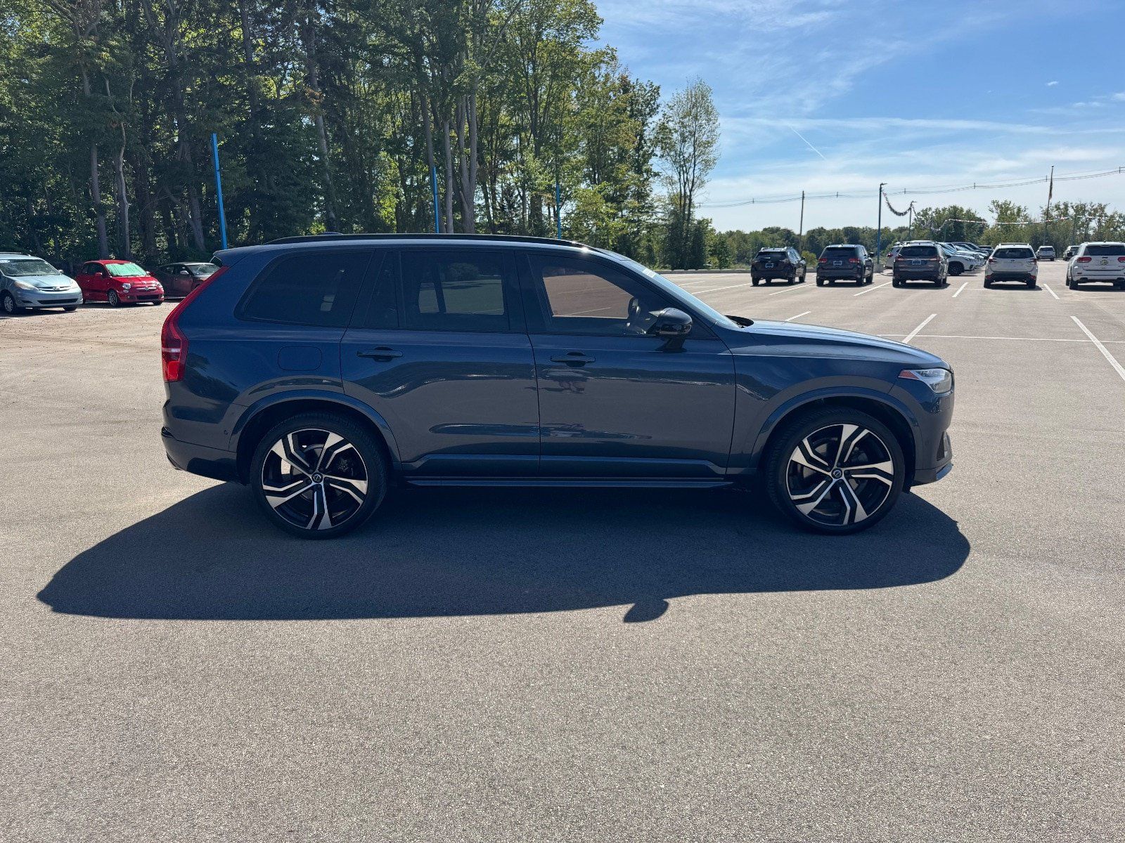 Used 2021 Volvo XC90 T6 R-Design w/ Protection Package Premier AWD/4WD image 7