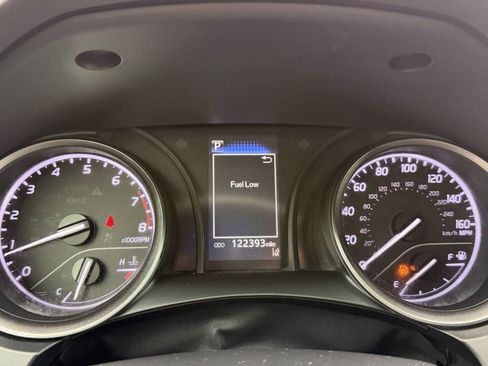 Used 2022 Toyota Camry SE FWD image 31