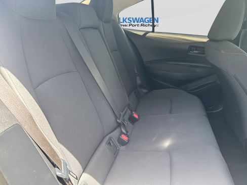 Used 2023 Toyota Corolla LE FWD image 18