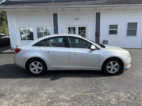 Used 2014 Chevrolet Cruze LT image 11