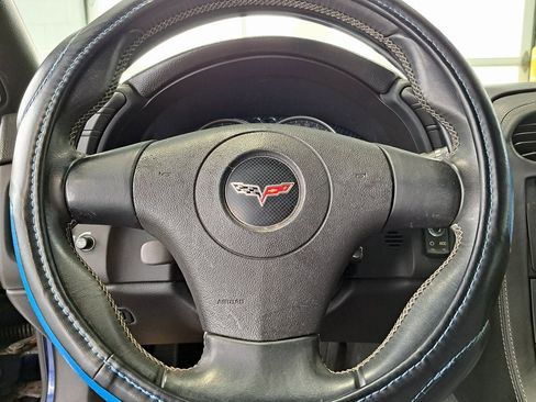 Used 2006 Chevrolet Corvette Z06 w/ Preferred Equipment Group image 10