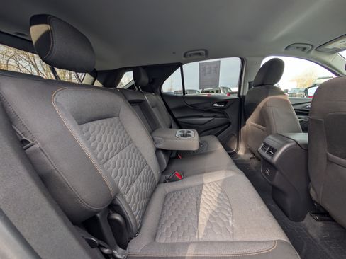 Used 2020 Chevrolet Equinox LT image 41
