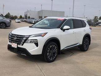 Certified 2025 Nissan Rogue Platinum video 3