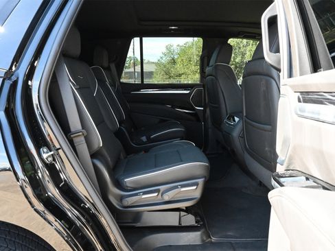 Certified 2025 Cadillac Escalade Sport w/ LPO, Floor Liner Package image 24